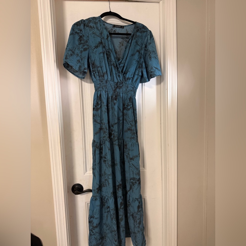 Chic Teal Floral Maxi Dress